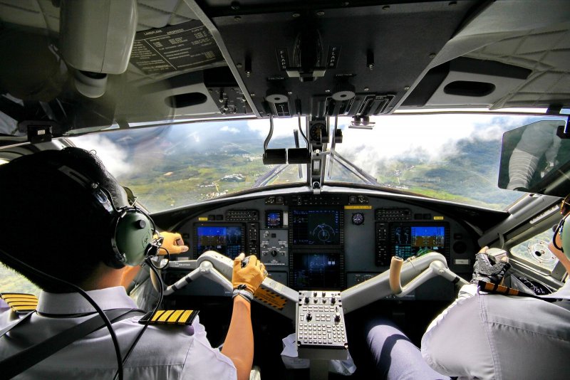 DHC-6-400 кабина