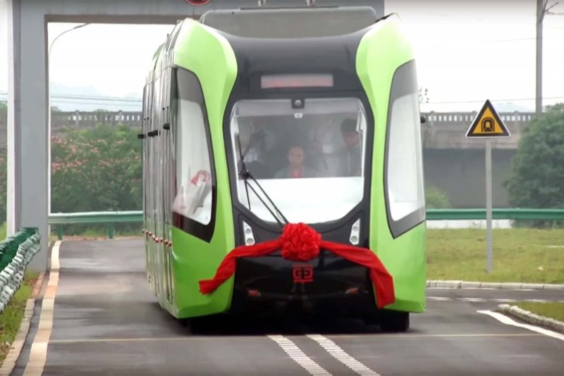 Автобус-тоннель Transit elevated Bus