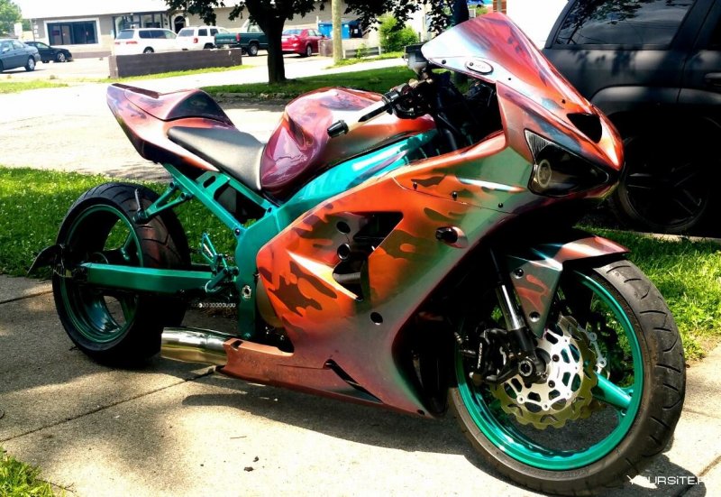 BMW s1000rr желтый