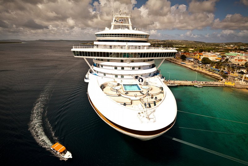 Emerald Princess Cruise ship