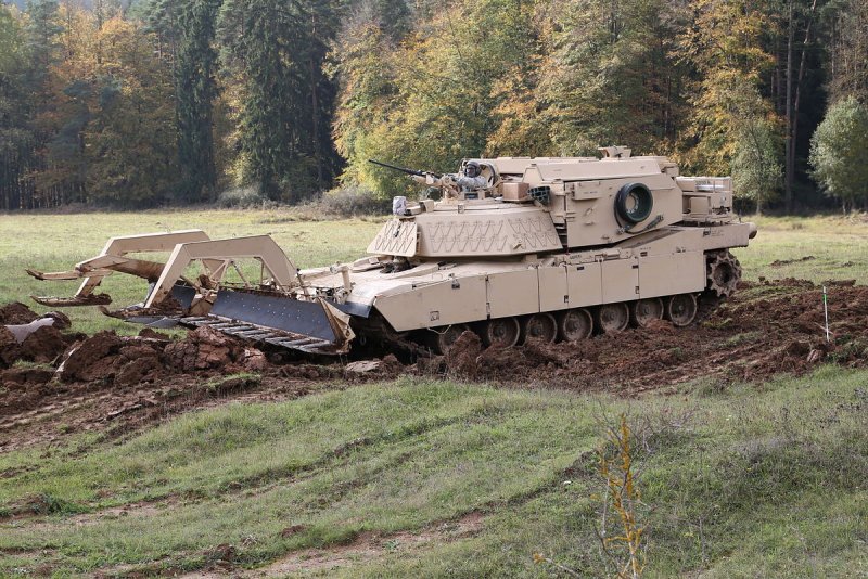 Машина разминирования m1 Assault Breacher vehicle