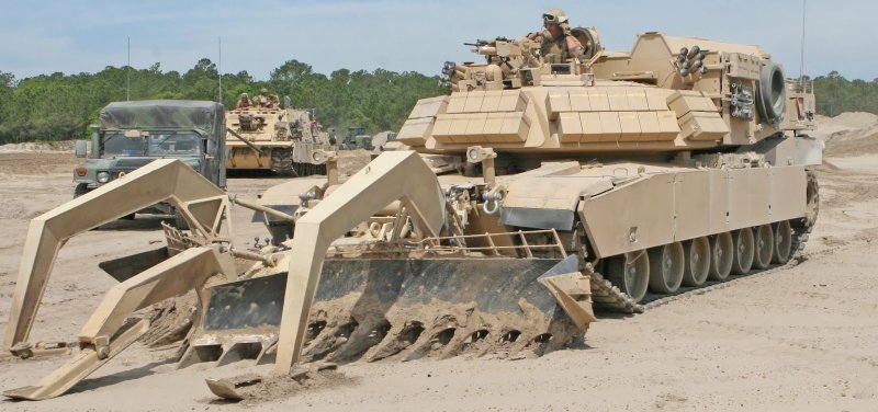 Штурмовая машина разминирования m1 ABV