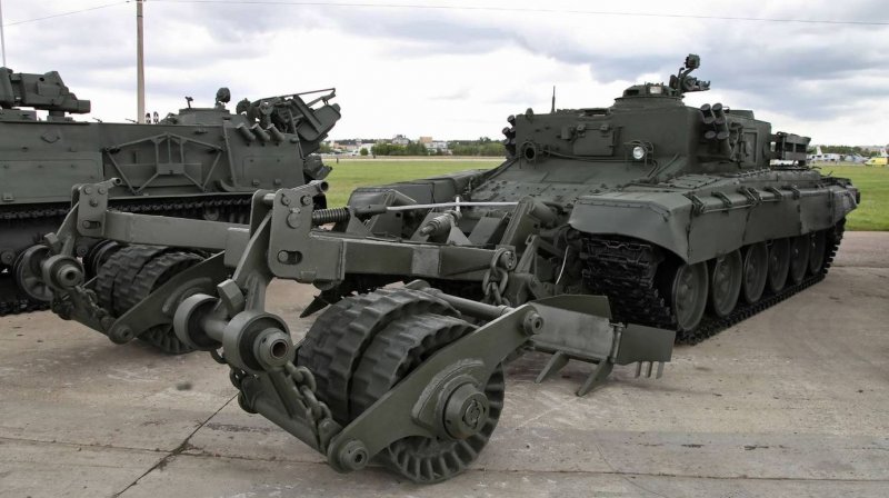 Бронированная машина разминирования БМР-3м