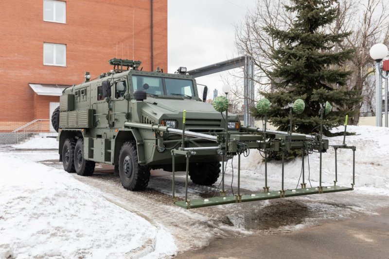 Специальный бронированный автомобиль «Федерал-м» на базе «Урал-4320»