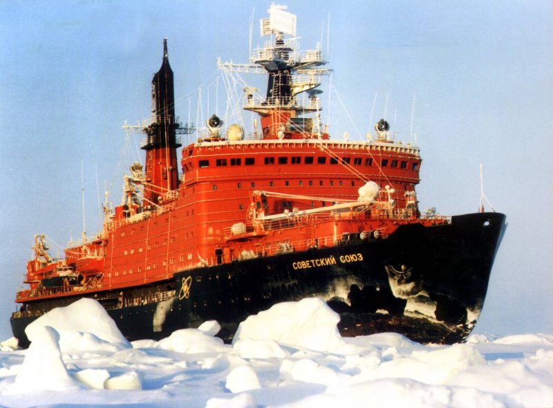 Ледокол Арктика 1977