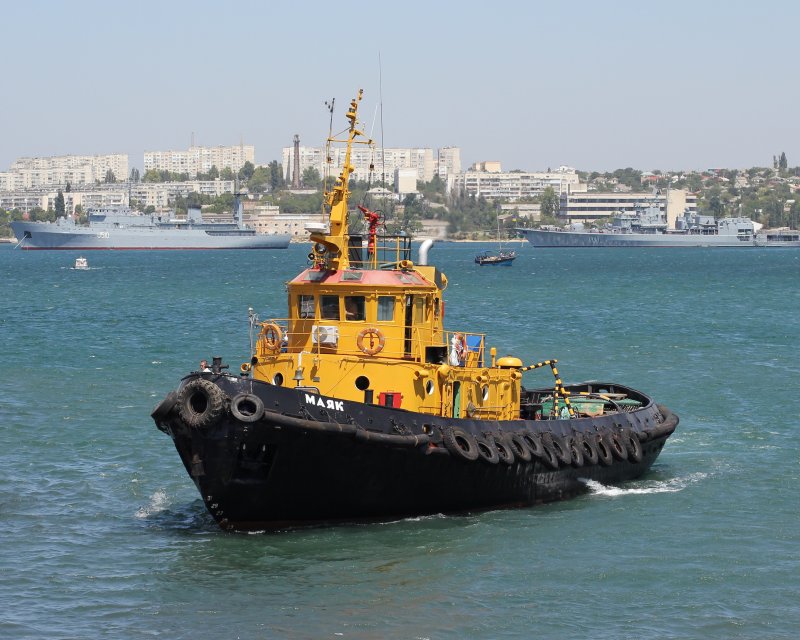 Tugboat корабль