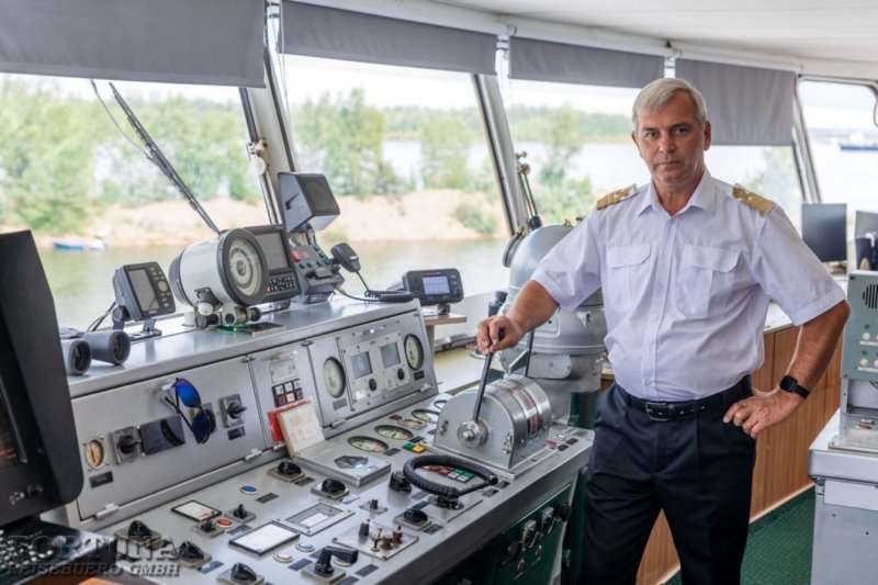 Капитан теплохода Квятковский Валерий