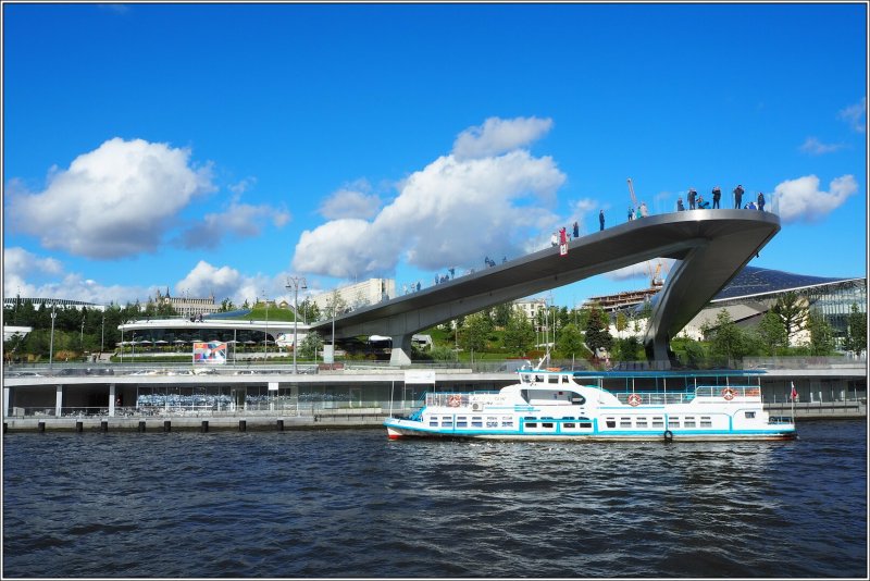Парящий мост Крылатское
