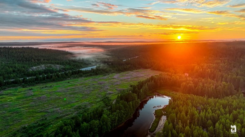 Экспедиция на Северный полюс на ледоколе 50 лет Победы