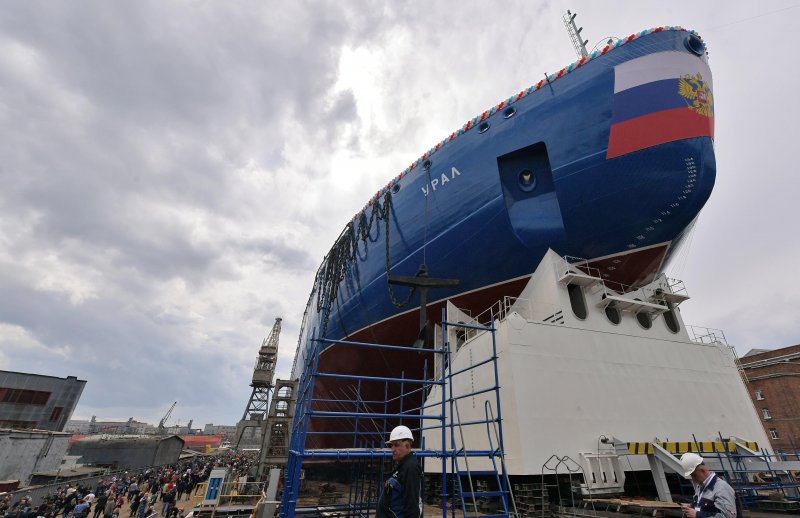 Ледокол Урал проекта 22220 вид сбоку