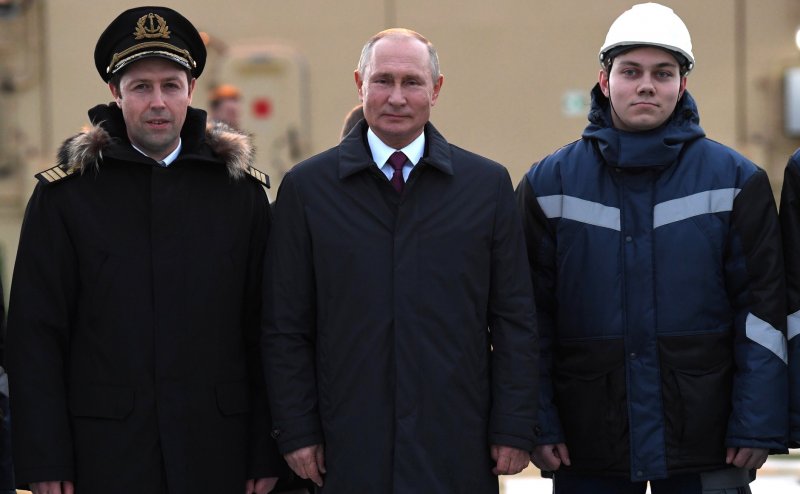Спуск на воду ледокола Виктор Черномырдин
