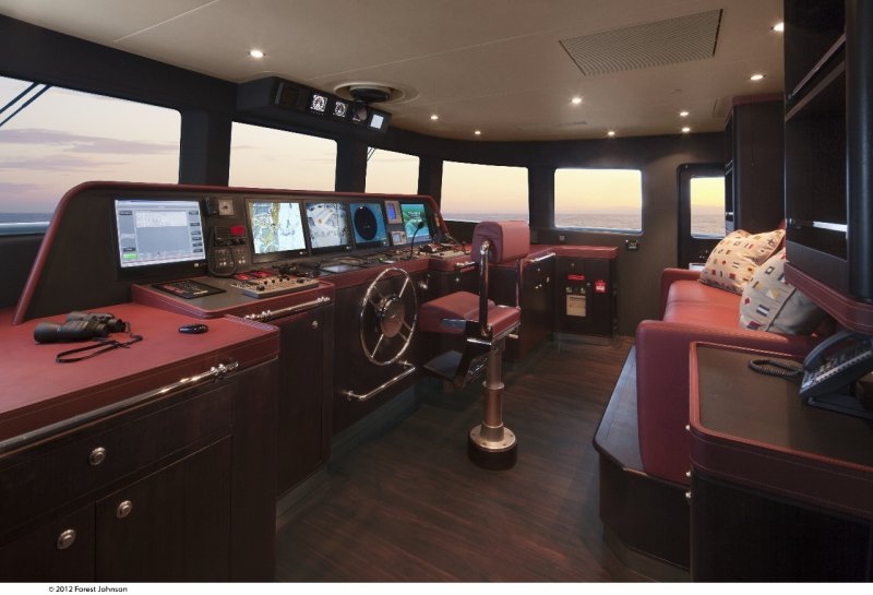 Super Yacht Wheelhouse