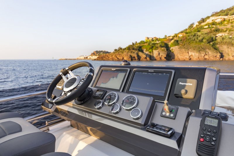 Galeon 460