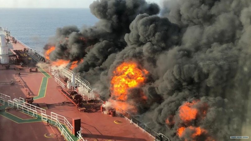 Атака на танкер в Красном море