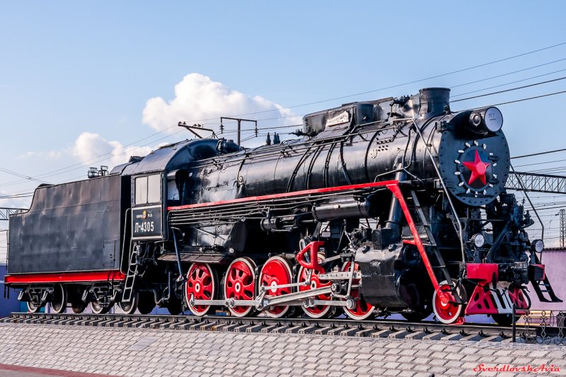 Паровоз п28