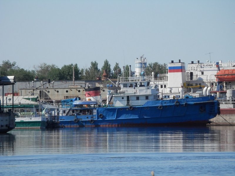 Буксир-толкач Озёрный
