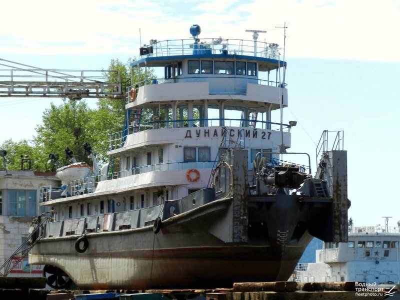 Буксир толкач от