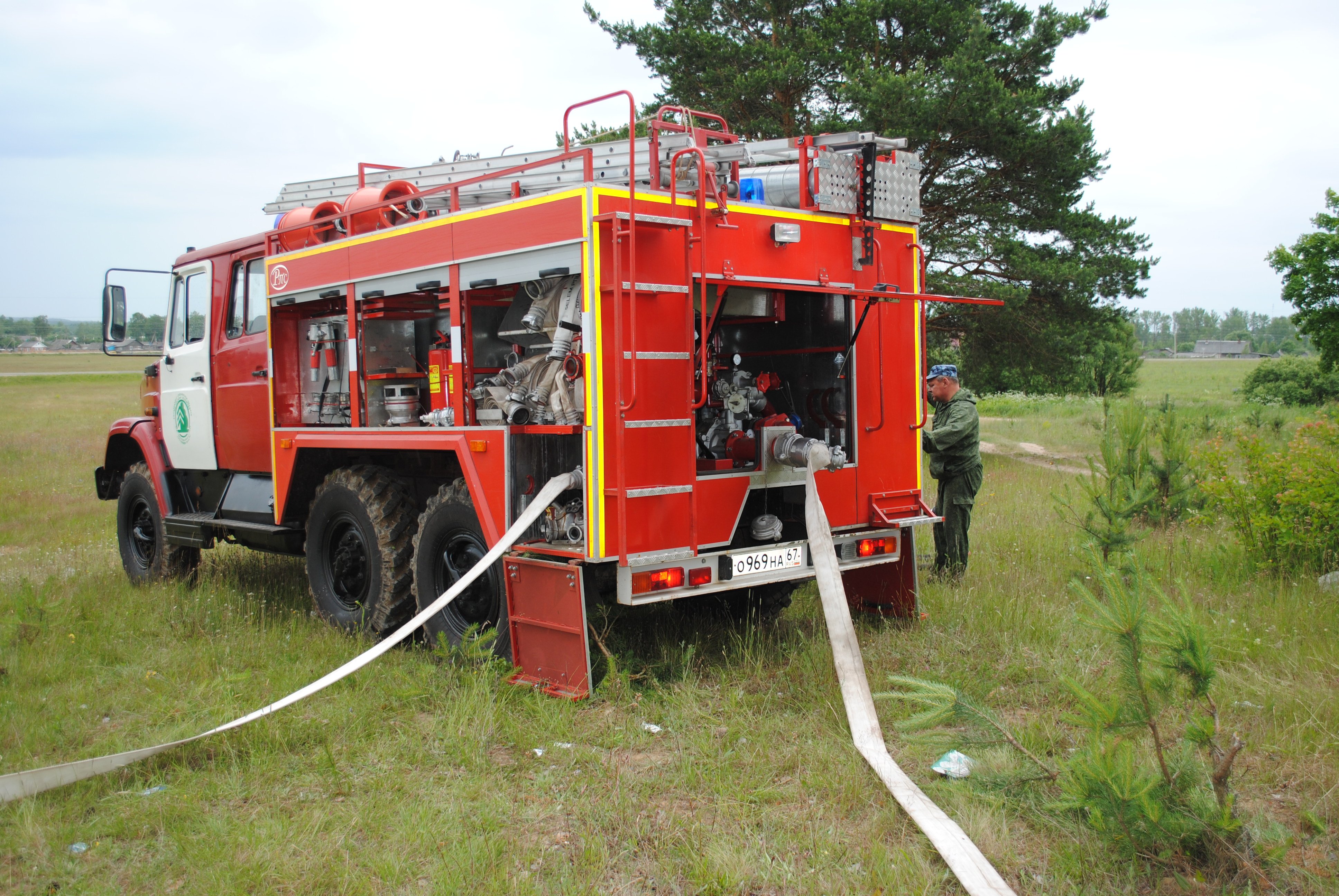 Пожарный автомобиль оборудованный. ПТВ пожарного автомобиля АЦ-40. ПНС-110 пожарный автомобиль. Пожарный насосно-рукавный автомобиль. АЦ 3.2 спецтехника пожаротушения.