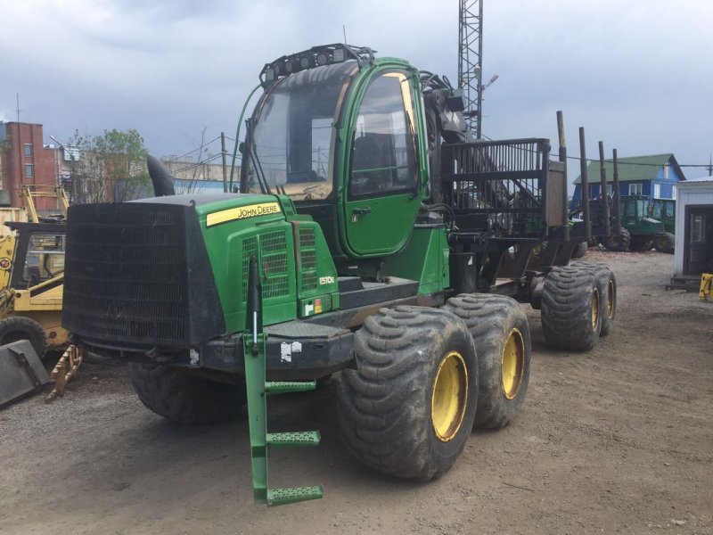 Джон Дир 1510g форвардер внутри