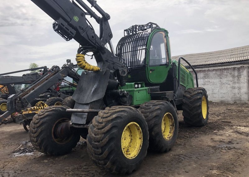 Форвардер John Deere 1510e технические