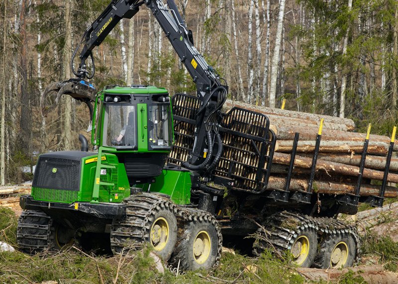 John Deere 810e