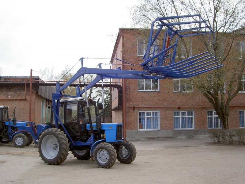 МТЗ 80 стогомет сну 550
