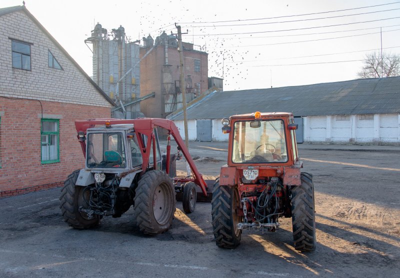 ЮМЗ-6 стогометатель