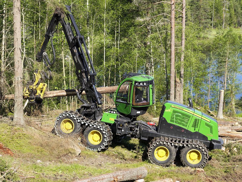 Харвестер John Deere 1270е