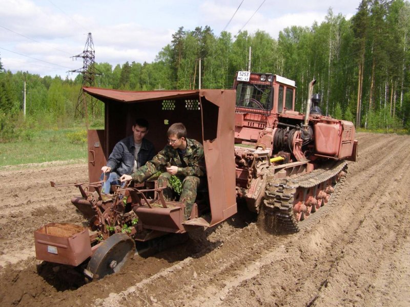 Лесопосадочная машина ЛПМ-1