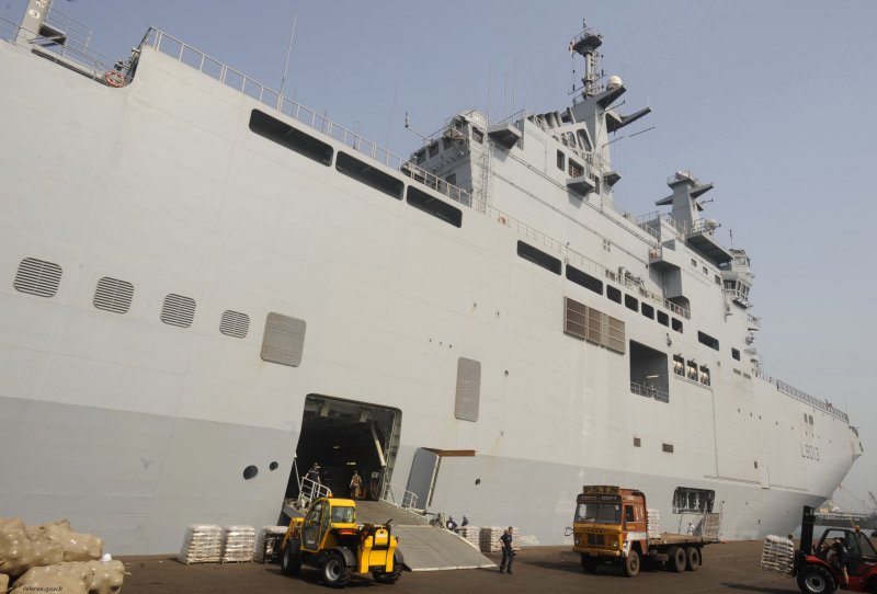French ship Mistral l9013
