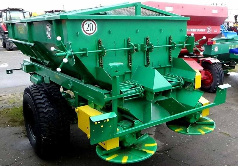 МТТ-9 разбрасыватель