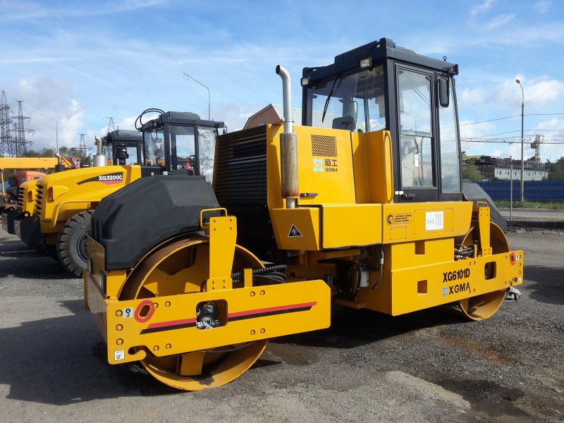 Каток XGMA xg6101d