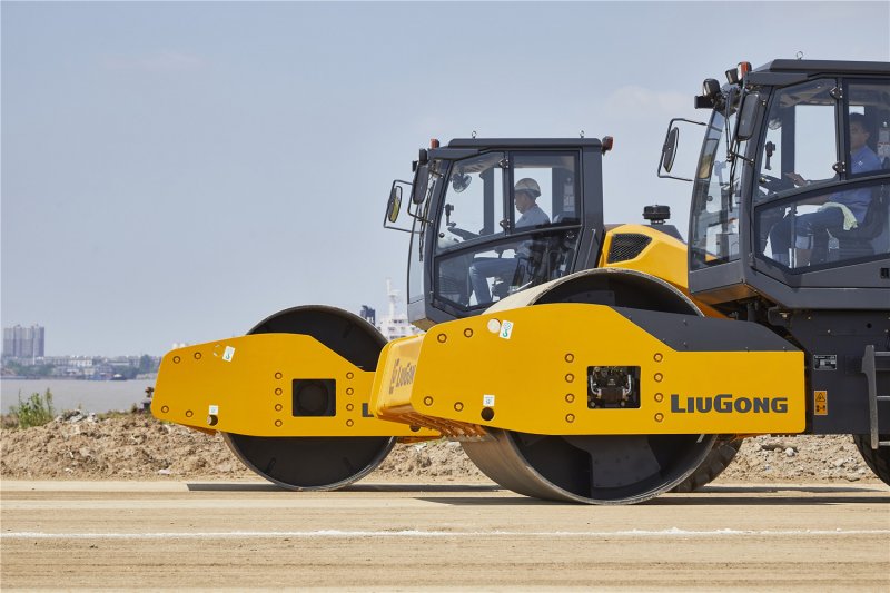 Liugong clg6616e