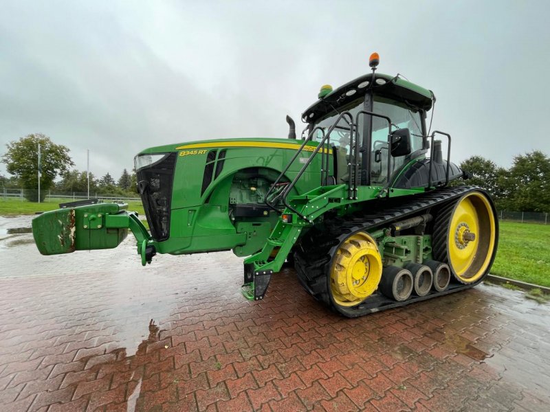 Трактор гусеничный (John Deere 8020t)