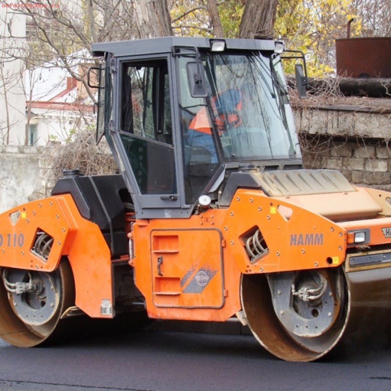 Каток Hamm 110