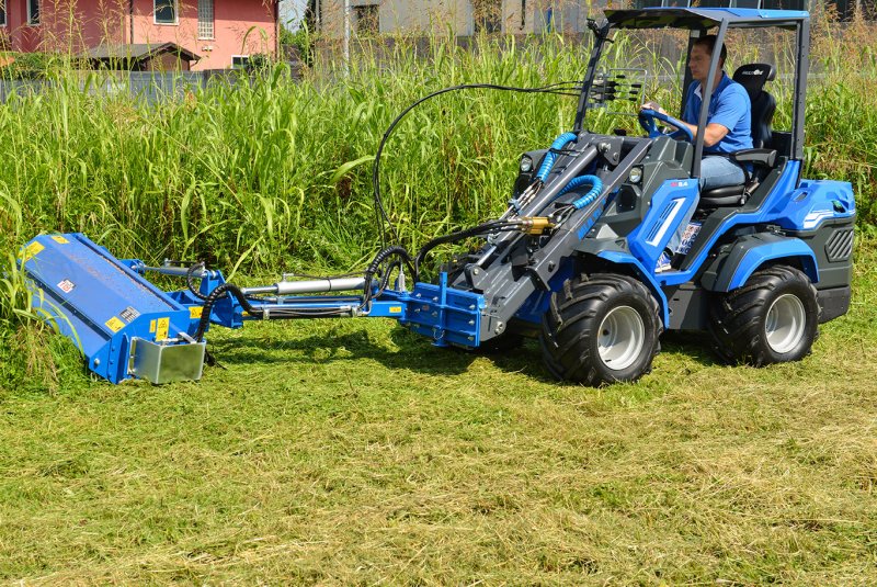 John Deere маленький трактор
