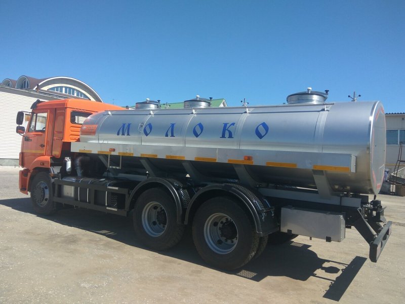 ГАЗ 3307 молоковоз белый