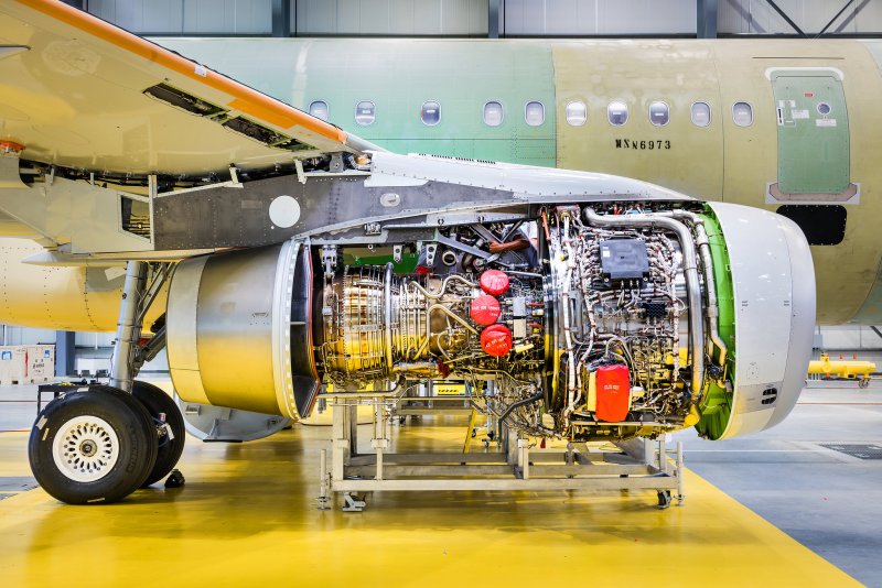 Двигатель General Electric ge90