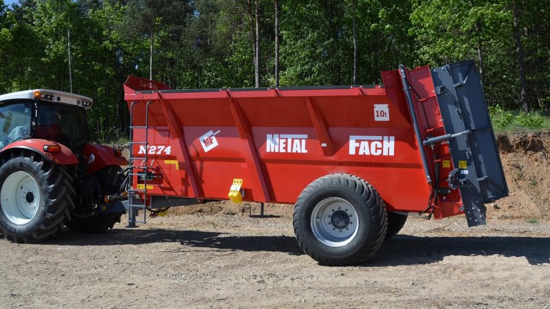 МТТ-9 разбрасыватель