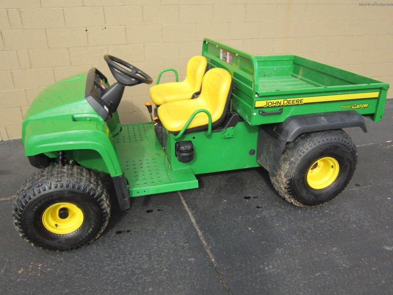 John Deere Gator 4x4