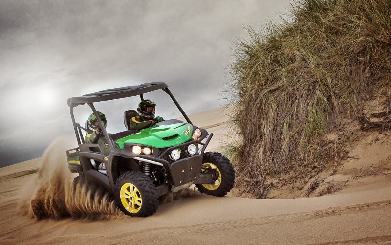 John Deere Gator XUV 865м