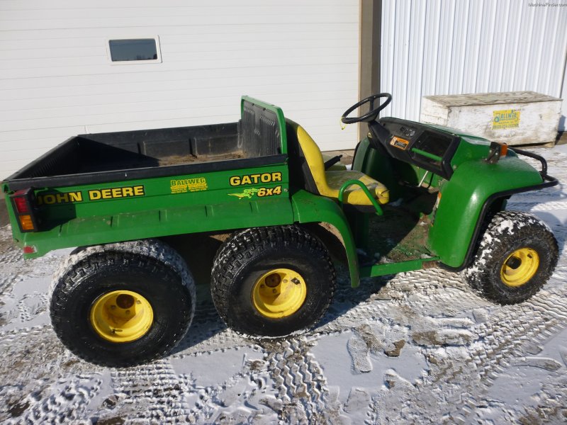 Трёхосный квадроцикл John Deere
