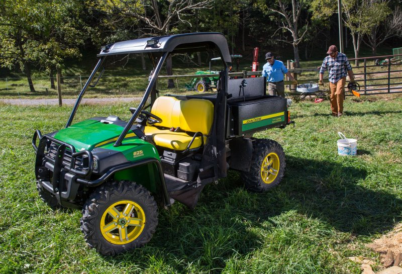 Квадроцикл John Deere 650