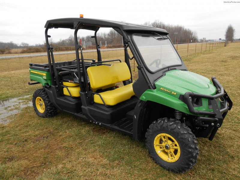 John Deere Gator 865m
