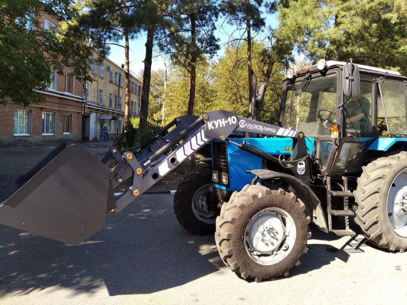 Погрузчик ПКУ-0.8 Магнус