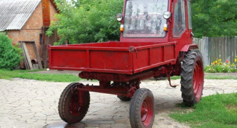 Трактор попрошайка т-16