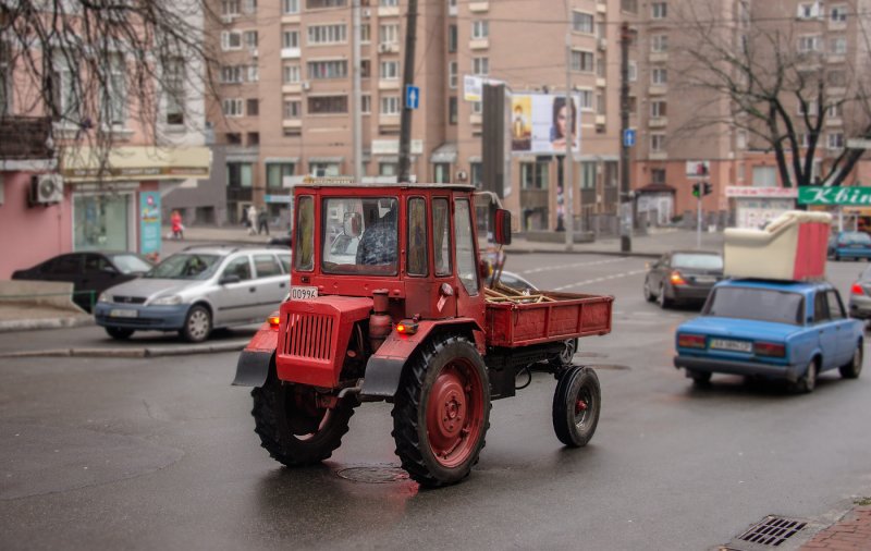 Трактор СШ-2540