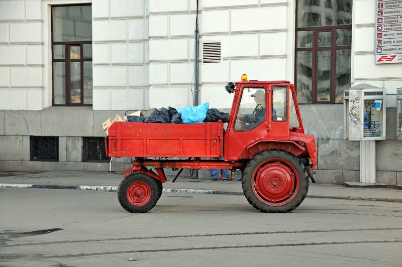 Харьковский завод тракторных самоходных шасси