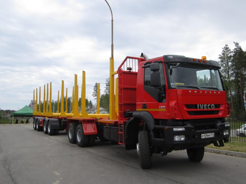 Сортиментовоз Iveco AMT
