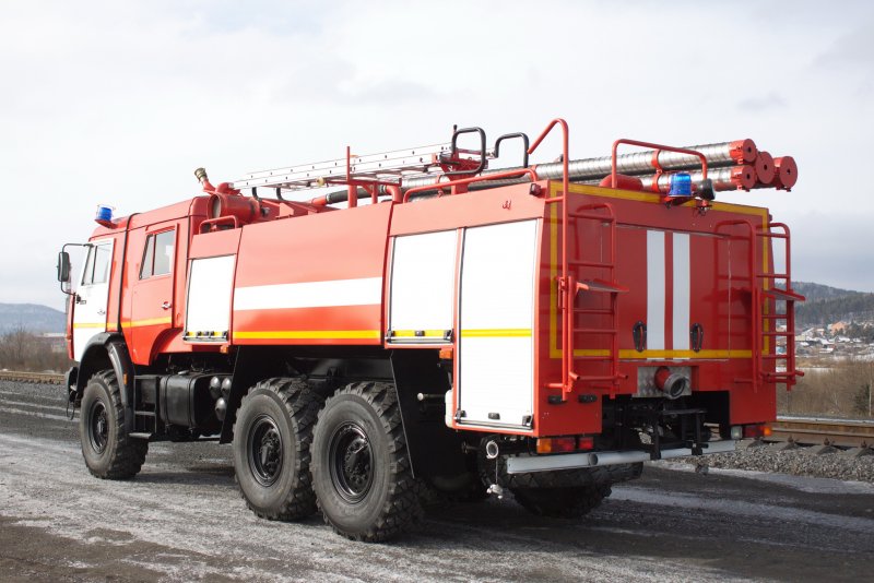 Пожарный КАМАЗ 65111